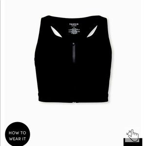 LOW IMPACT ZIP-FRONT SPORTS BRA - PERFORMANCE CORE BLACK TORRID 4